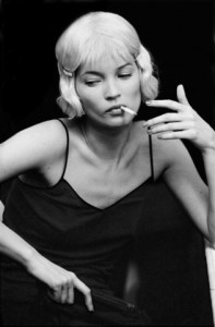 aa-derek-hudson-kate-moss-paris-1998-lr