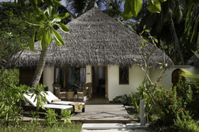 Deluxe Beach Villa mit Jacuzzi