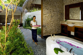 Honeymoon Beach Villa Garten