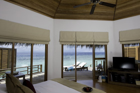 Water Villa mit Jacuzzi