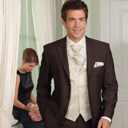 Hochzeitsanzüge Wilvorst - zur Galerie